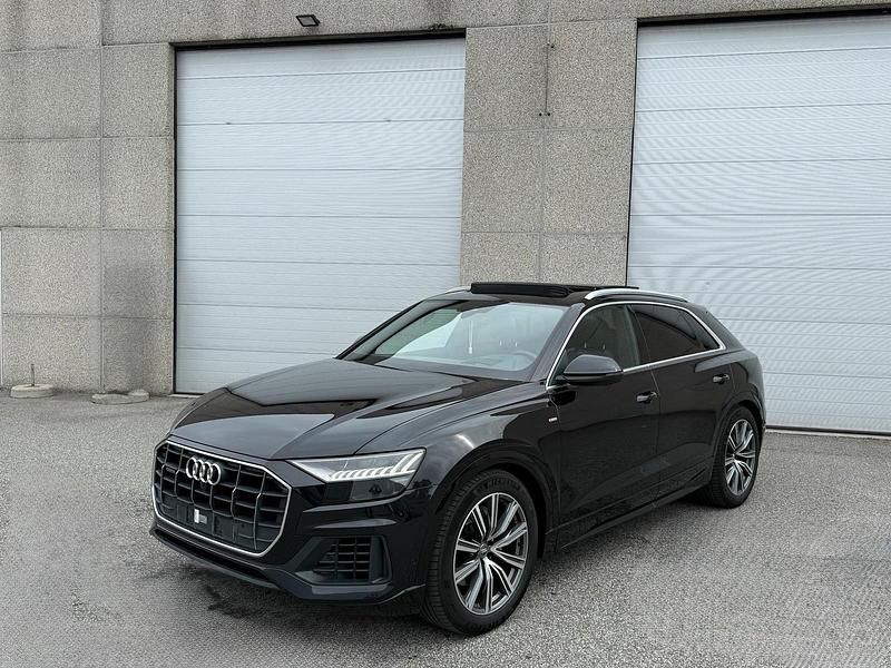 Schwarz Gebraucht 2019 Audi Q8 S-Line SUV | 37.500 € - Bild 1/4
