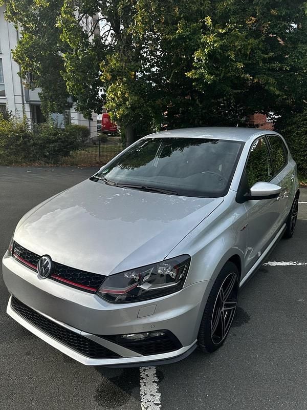Silber Gebraucht 2016 VW Polo GTI Limousine | 11.110 € (Guter Preis) - Bild 1/4