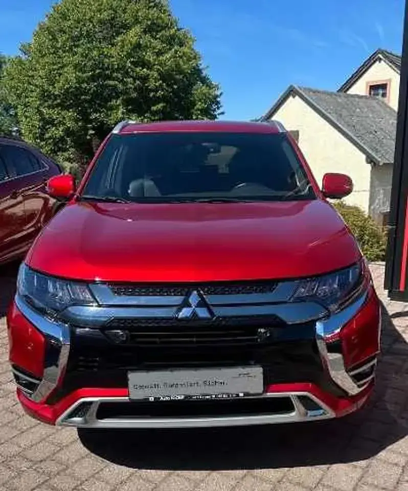 Gebraucht Mitsubishi Outlander P-HEV Diamant Edition 135 PS (99 kW) 2019 Dynamikrot SUV