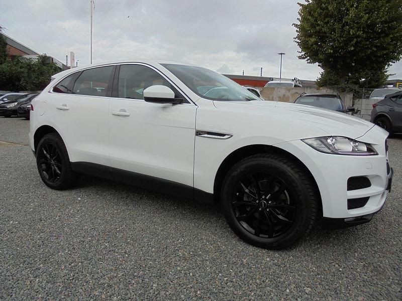 Second-hand Jaguar F-Pace 179 CP (131 kW) 2017 Alb SUV
