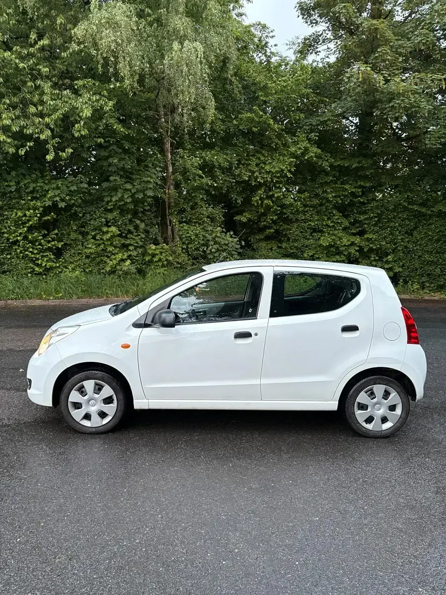 Usata Suzuki Alto Basic 68 CV (50 kW) 2009 Bianco Utilitaria
