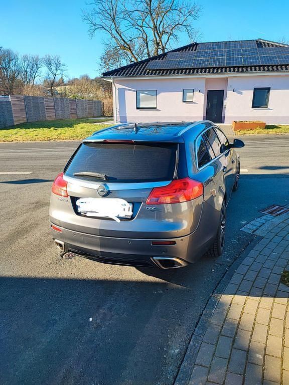 Gebraucht Opel Insignia OPC 325 PS (239 kW) 2013 Schwarz Kombi