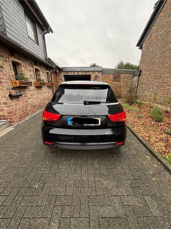 Gebraucht Audi A1 Sport 95 PS (69 kW) 2015 Schwarz Kleinwagen