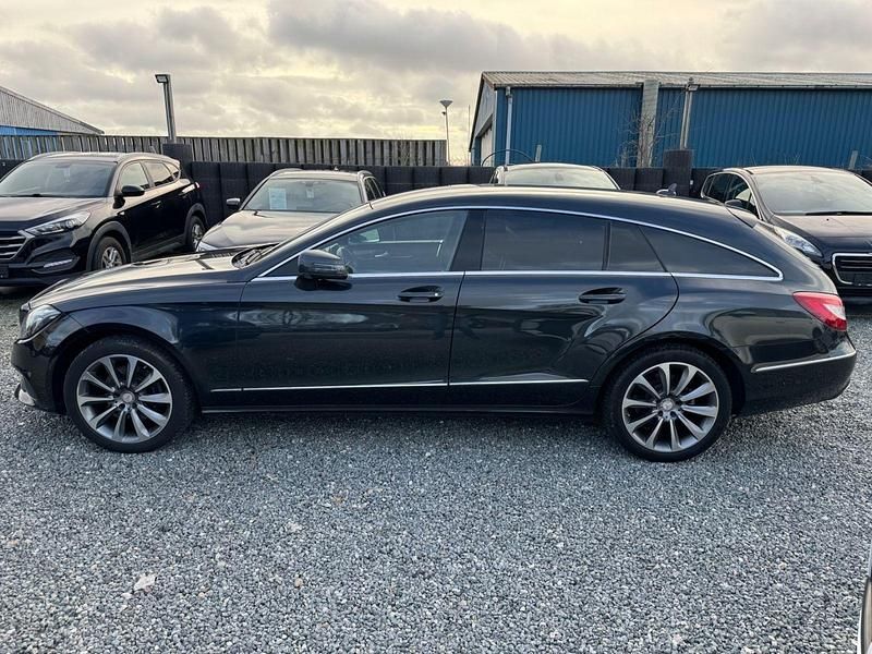 Gebraucht Mercedes CLS250 Shooting Brake 204 PS (150 kW) 2016 Schwarz Kombi
