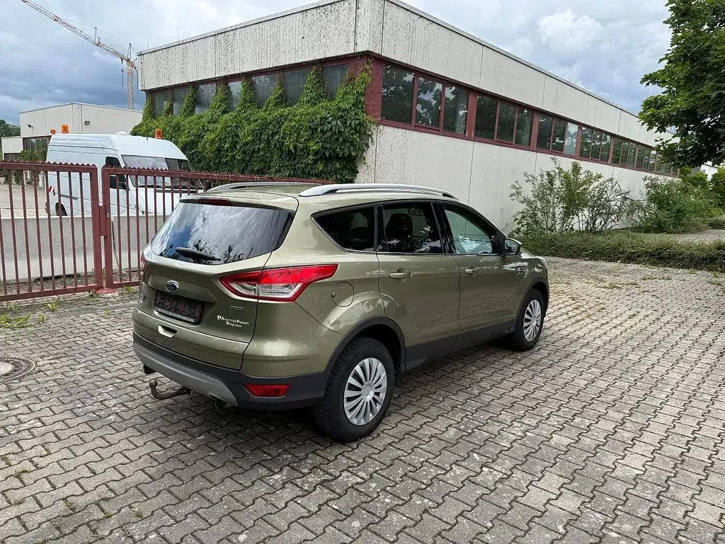 Gebraucht Ford Kuga Titanium 182 PS (133 kW) 2014 Ginger ale metallic SUV
