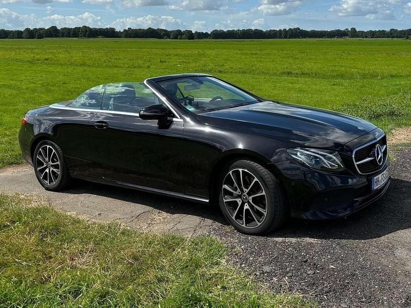 Gebraucht Mercedes E200 Avantgarde 184 PS (135 kW) 2018 Schwarz Cabrio