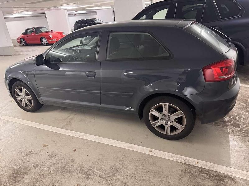 Gebraucht Audi A3 Attraction 102 PS (75 kW) 2009 Grau Kleinwagen