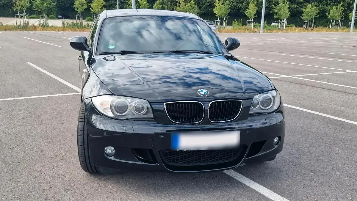 Gebraucht BMW 118 M Sport 143 PS (105 kW) 2011 Schwarz Kleinwagen