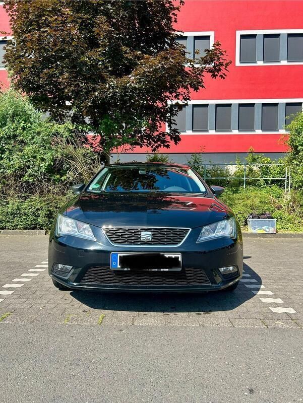 Schwarz Gebraucht 2016 Seat Leon CONNECT Limousine | 7.100 € (Guter Preis) - Bild 1/4