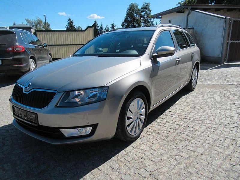 Beige Gebraucht 2013 Skoda Octavia Kombi | 7.100 € (Fairer Preis) - Bild 1/4