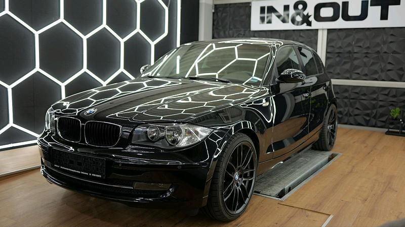Second-hand BMW 120 170 CP (125 kW) 2007 Negru Hatchback
