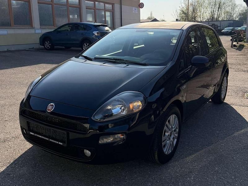 Gebraucht Fiat Punto Lounge 105 PS (77 kW) 2016 Blu suggestivo Kleinwagen