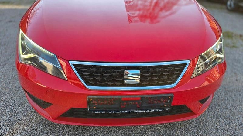 Gebraucht Seat Leon ST Style 131 PS (96 kW) 2019 Rojo emocion Kombi