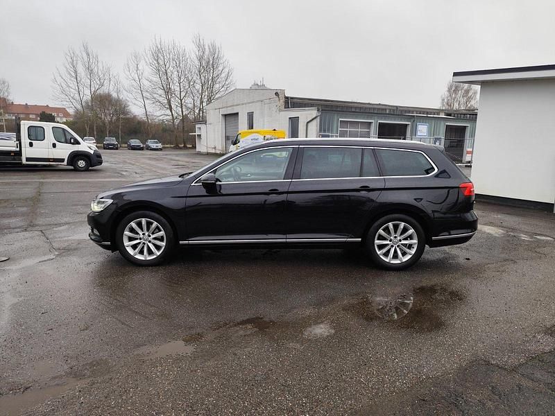 Gebraucht VW Passat Highline 150 PS (110 kW) 2017 Schwarz Kombi