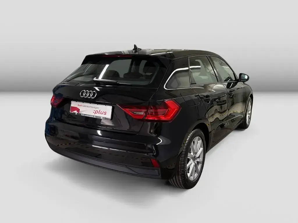 Gebraucht Audi A1 Sportback 95 PS (69 kW) 2023 Mythosschwarz metallic Kleinwagen