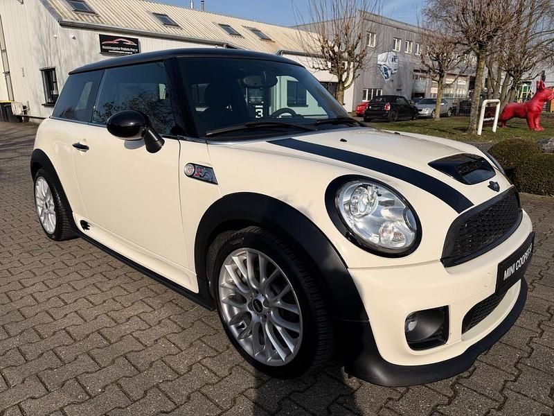 Gebraucht Mini Cooper SD 143 PS (105 kW) 2013 Weiß Kleinwagen