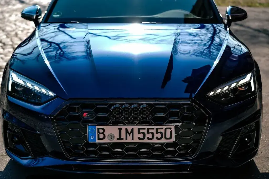 Gebraucht Audi S5 Sportback Sport 341 PS (250 kW) 2024 Blau Kleinwagen