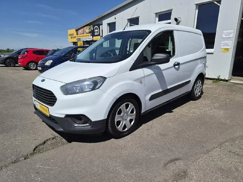Gebraucht Ford Transit Trend 101 PS (74 kW) 2018 Weiß Van / Kleinbus