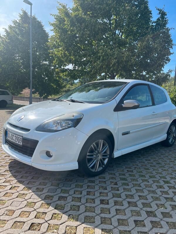 Weiß Gebraucht 2009 Renault Clio III GT Kleinwagen | 4.000 € (Fairer Preis) - Bild 1/4