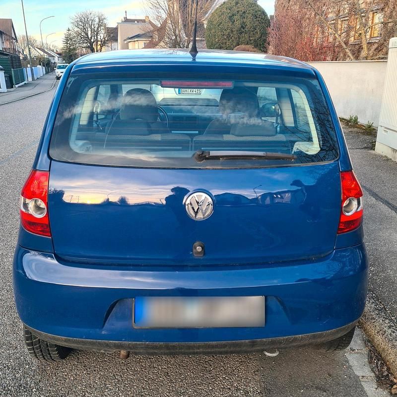 Gebraucht VW Fox 54 PS (39 kW) 2007 Blau Kleinwagen