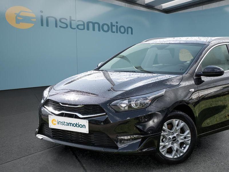 Schwarz Neu 2025 Kia Ceed Sportswagon Kombi | 23.649 € (Fairer Preis) - Bild 1/4