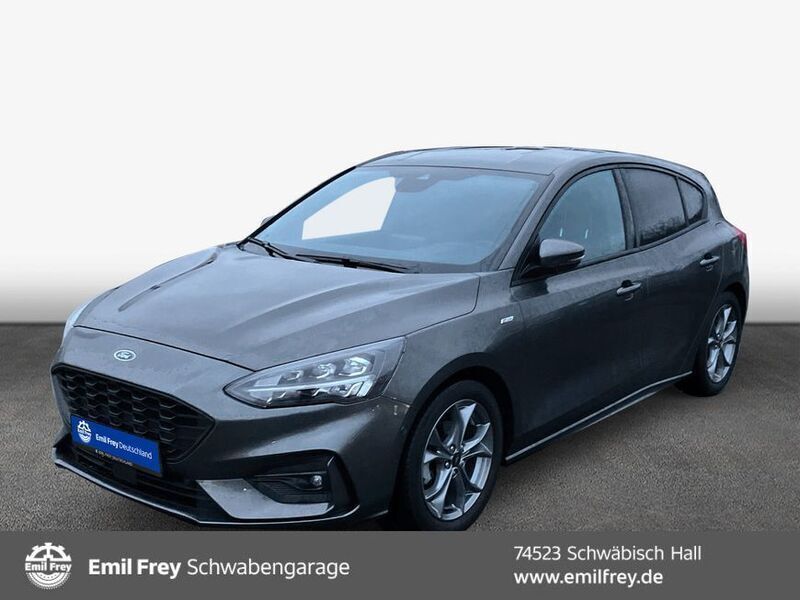 Grau Gebraucht 2021 Ford Focus ST-Line Limousine | 16.570 € (Superpreis) - Bild 1/4