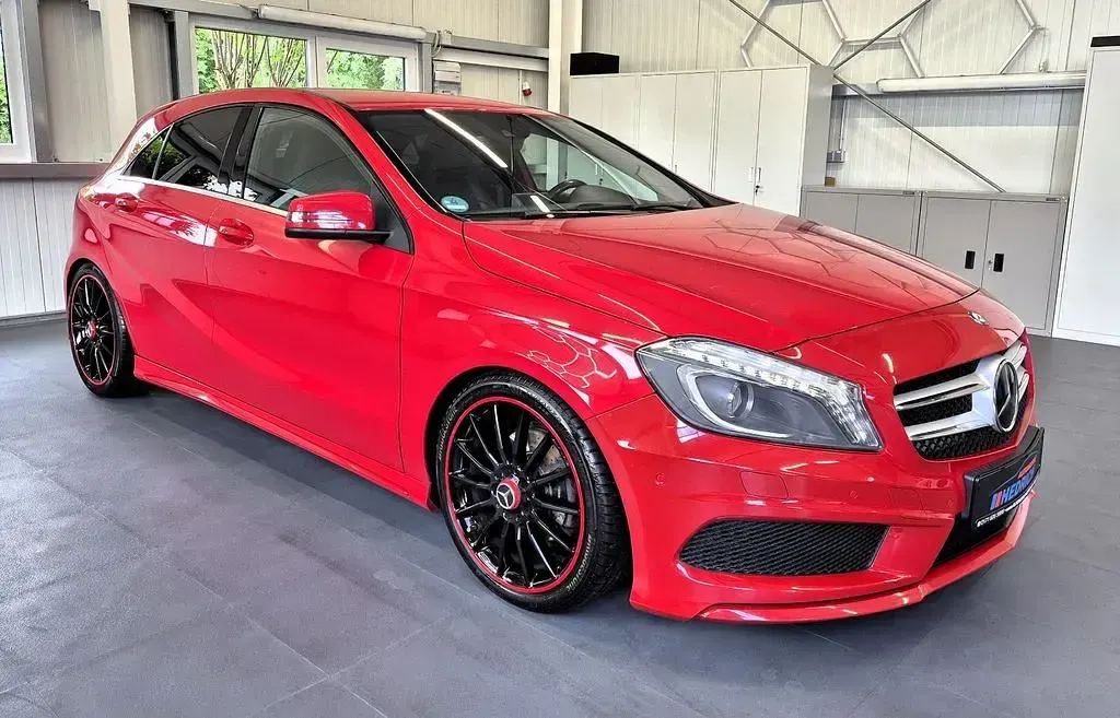 Gebraucht Mercedes A200 AMG 156 PS (114 kW) 2015 Rot Kleinwagen