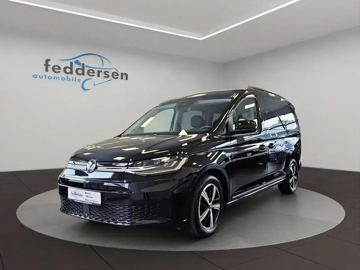 Gebraucht VW Caddy Dark Label 122 PS (89 kW) 2024 Deep black perleffekt Van / Kleinbus