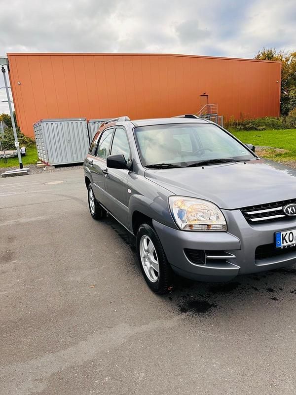 Grau Gebraucht 2006 Kia Sportage SUV | 3.000 € (Guter Preis) - Bild 1/4
