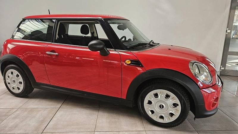 Usado Mini ONE 75 HP (55 kW) 2014 Vermelho Citadino