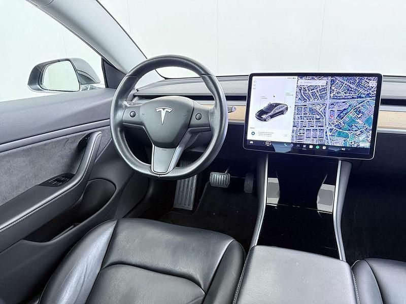 Gebraucht Tesla Model 3 Standard Range Plus 239 kW (325 PS) 2019 Schwarz Limousine