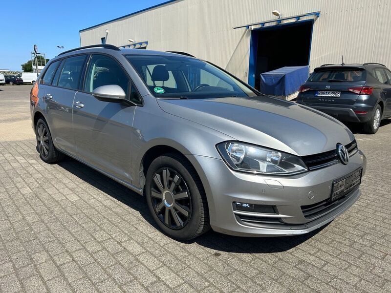 Silber Gebraucht 2015 VW Golf VII Trendline Kombi | 5.800 € (Fairer Preis) - Bild 1/4