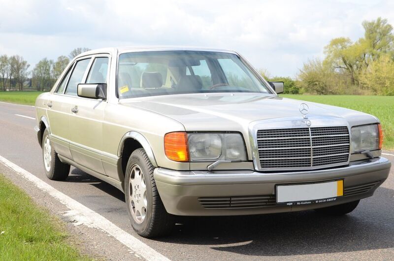 Andere außenfarben Gebraucht 1987 Mercedes 300 Limousine | 21.200 € - Bild 1/4