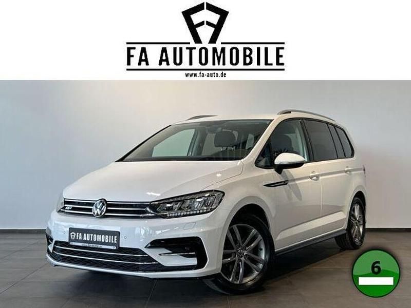 Pure white Gebraucht 2022 VW Touran R-line Van / Kleinbus | 30.740 € (Fairer Preis) - Bild 1/4