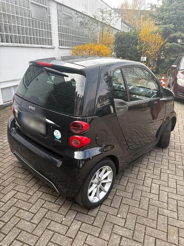 Gebraucht Smart ForTwo Coupé 71 PS (52 kW) 2013 Schwarz Coupé
