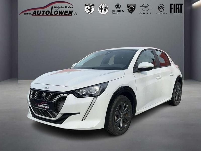 Gebraucht Peugeot e-208 Active 100 kW (136 PS) 2023 Schneeweiss Kleinwagen