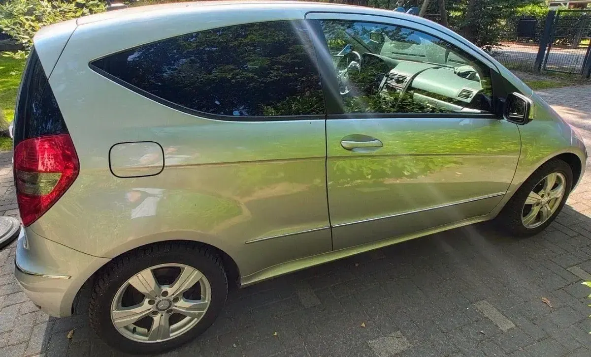 Gebraucht Mercedes A160 Avantgarde 95 PS (69 kW) 2009 Silber Limousine