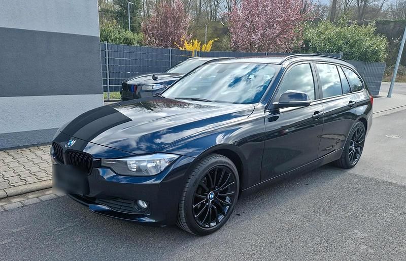 Gebraucht BMW 318 143 PS (105 kW) 2015 Schwarz Kombi