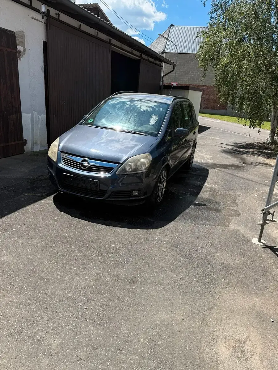Gebraucht Opel Zafira 140 PS (102 kW) 2006 Blau Van / Kleinbus
