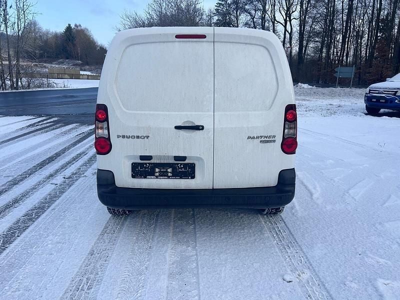 Gebraucht Peugeot Partner 35 kW (48 PS) 2015 Weiß Van / Kleinbus