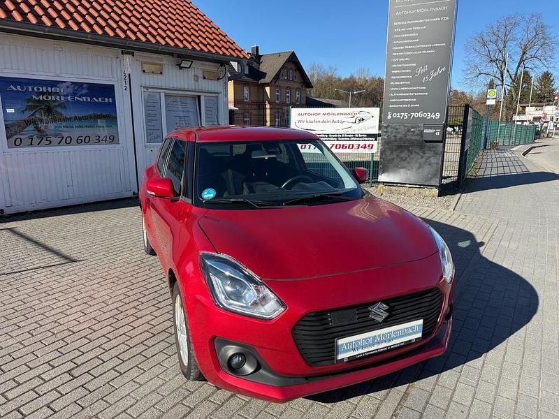 Gebraucht Suzuki Swift Comfort+ 111 PS (81 kW) 2017 Rot Kleinwagen