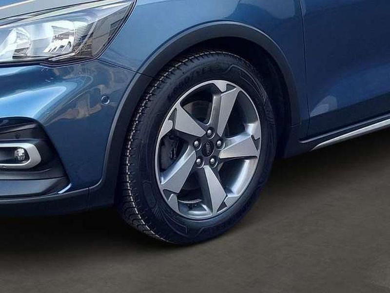 Gebraucht Ford Focus Active 125 PS (91 kW) 2019 Chromablau metallic Kombi