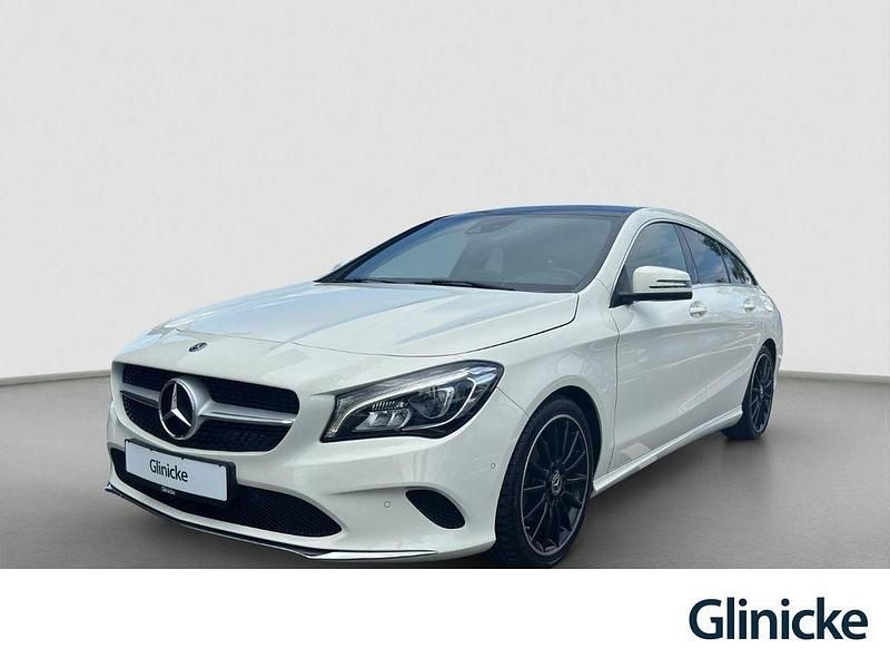Weiß Gebraucht 2017 Mercedes CLA200 Shooting Brake Urban Kombi | 18.970 € (Fairer Preis) - Bild 1/4
