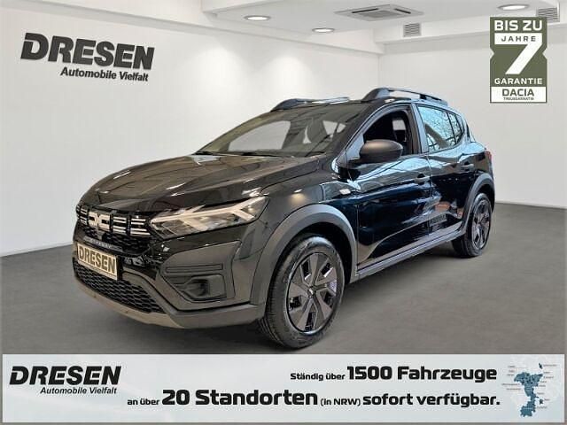 Schwarz Neu 2025 Dacia Sandero Essentiel Kleinwagen | 16.170 € (Guter Preis) - Bild 1/4