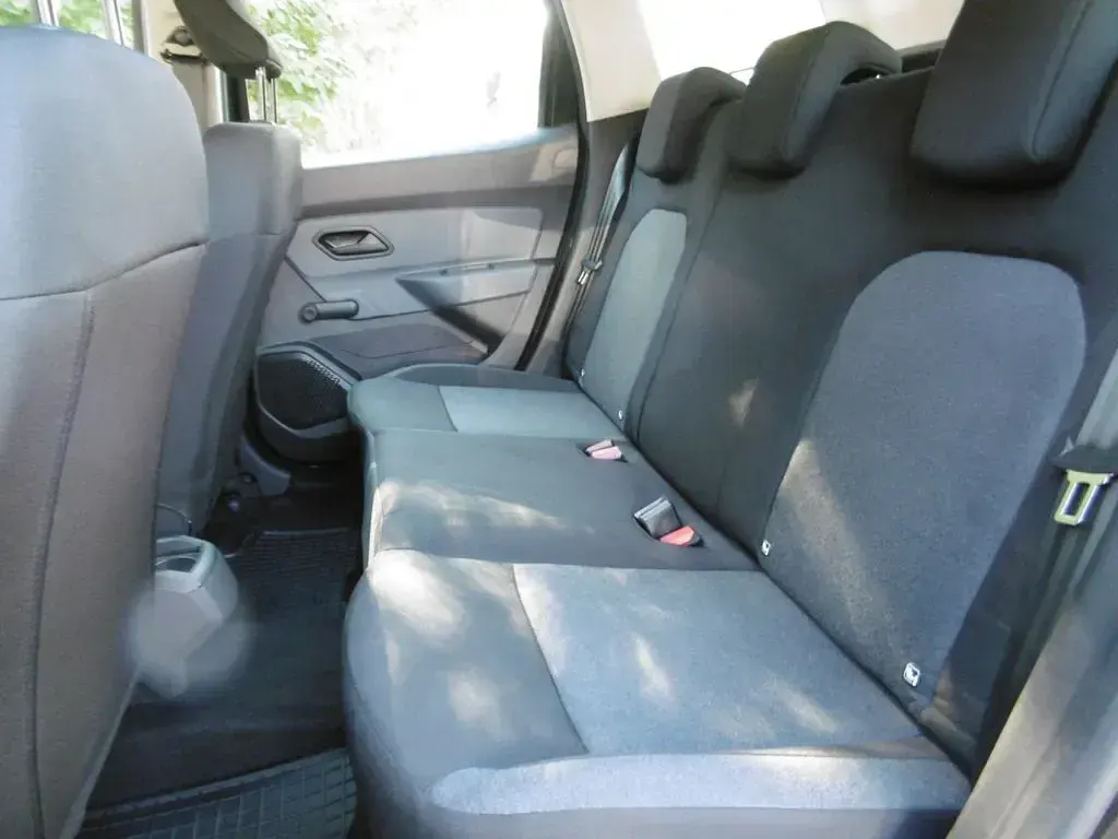 Gebraucht Dacia Duster Essentiel 91 PS (66 kW) 2023 Schwarz SUV