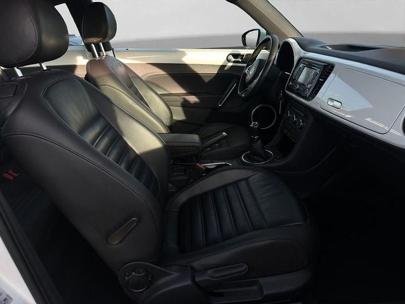 Gebraucht VW Beetle Design 160 PS (117 kW) 2013 Weiß Kleinwagen