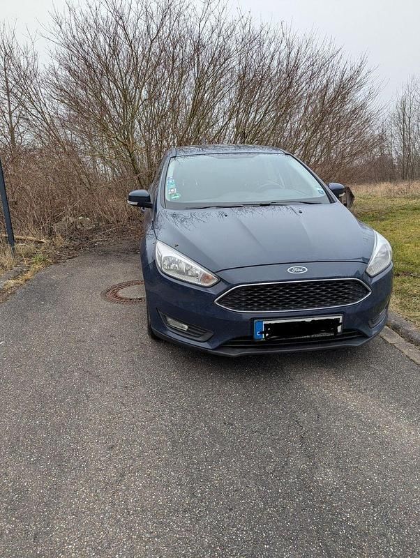 Gebraucht Ford Focus Business Edition 120 PS (88 kW) 2016 Blau Kombi