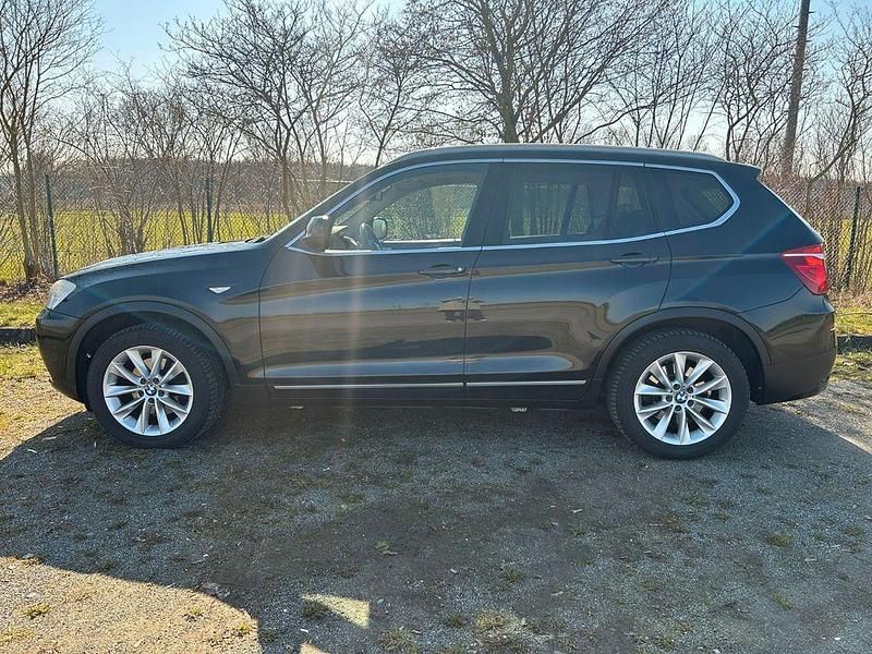 Gebraucht BMW X3 184 PS (135 kW) 2011 Schwarz SUV
