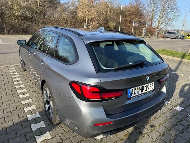 Gebraucht BMW 520 190 PS (139 kW) 2020 Grau Kombi