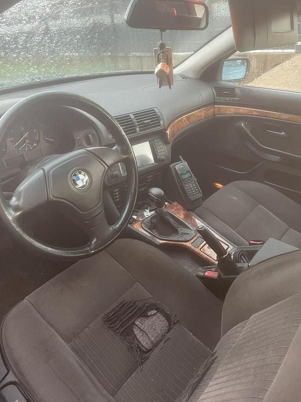 Gebraucht BMW 520 150 PS (110 kW) 1997 Silber Limousine